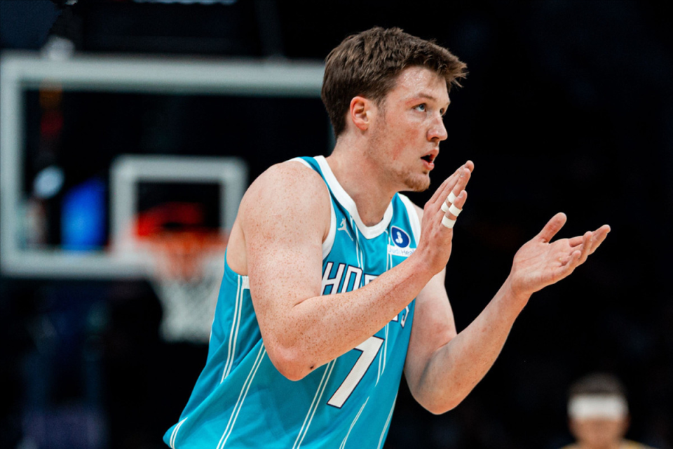 世界杯直播软件更新-狂胜27分，近18战15胜NBA唯一！3点证明超级鱼腩蜕变成黑马非偶然