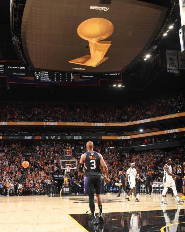 世界杯官方平台-总决赛菜鸟？大心脏老炮！控卫之神在最高舞台闪耀